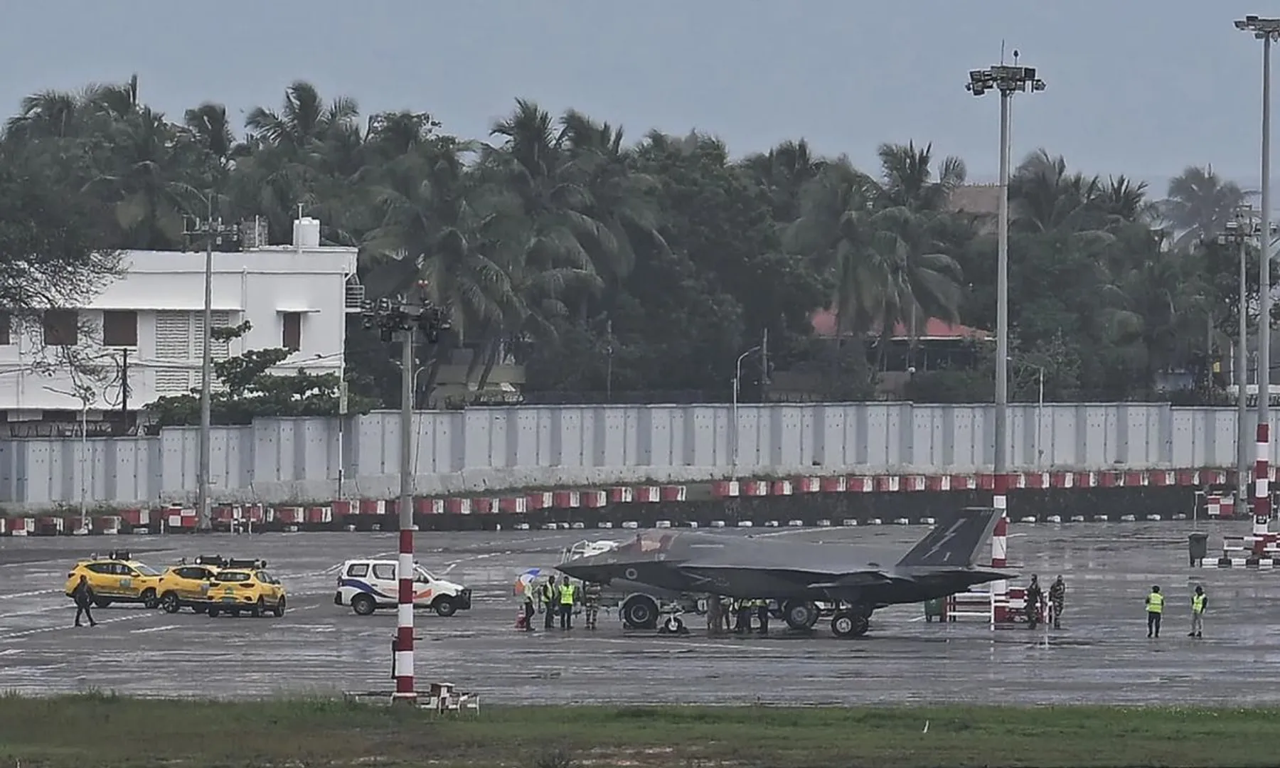 World’s most expensive fighter jet grounded in Kerala after emergency landing